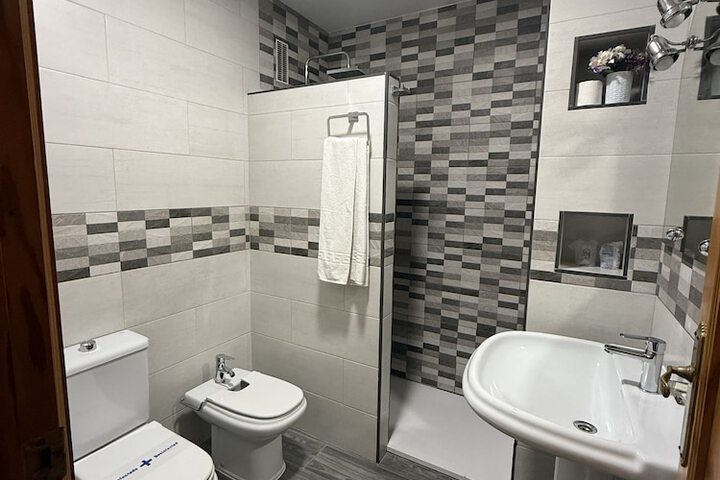 Room 101 of 127