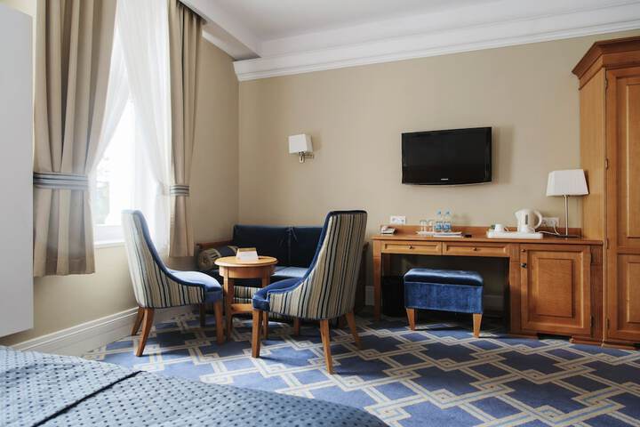 Room 15 of 89