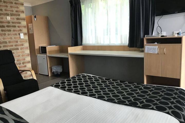 Room 6 of 152