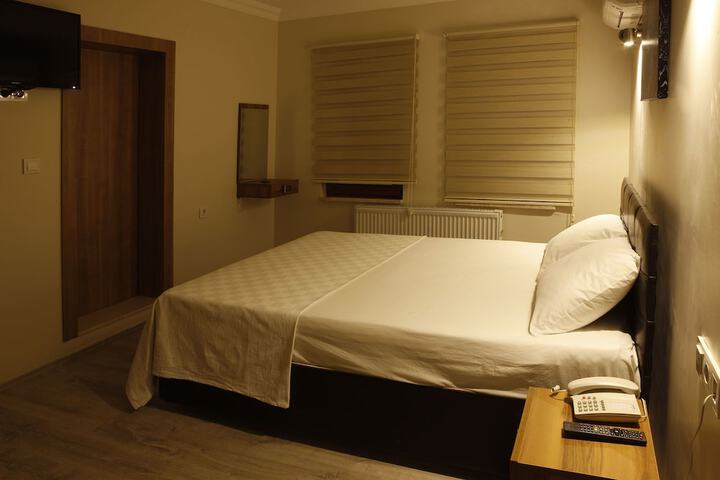 Room 2 of 11