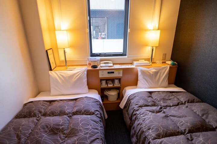 Room 4 of 45