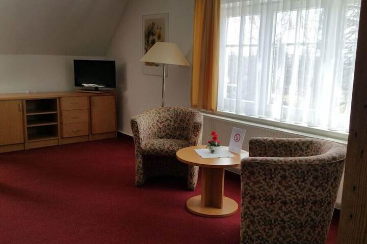 Room 4 of 45