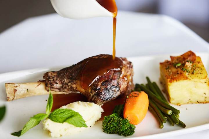 Dining 60 of 86