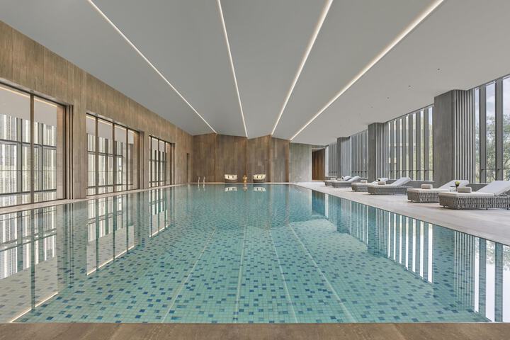 Pool 76 of 114