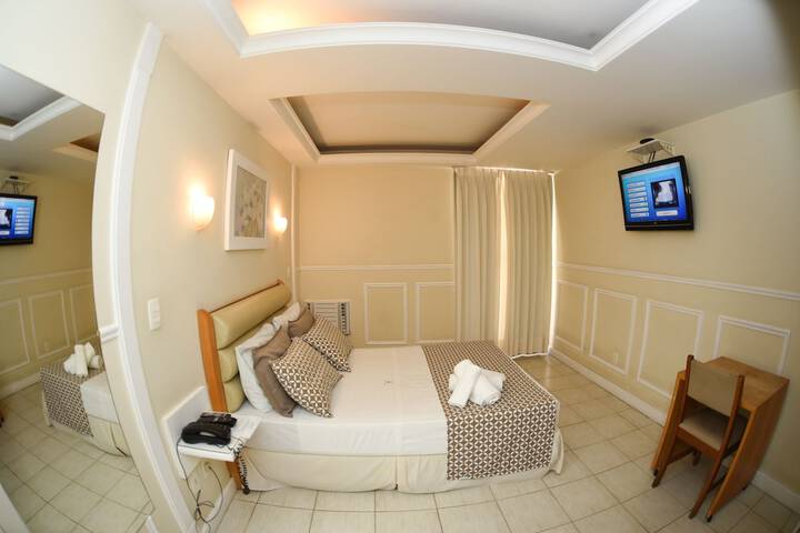 Room 17 of 58