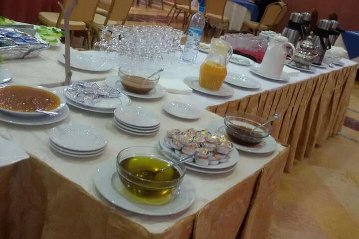 Breakfast/Coffee Service 95 of 128