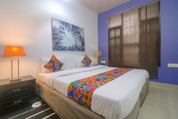 Room 4 of 31