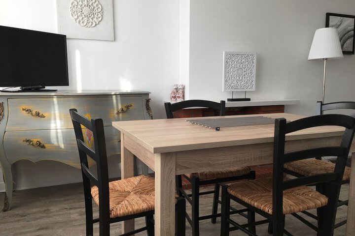 Room 49 of 96