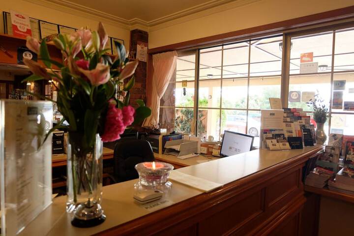 Entrance & Lobby