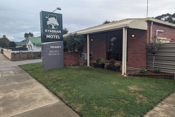 Hotel 70 of 74