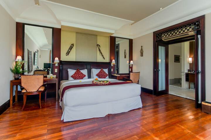 Room 2 of 20
