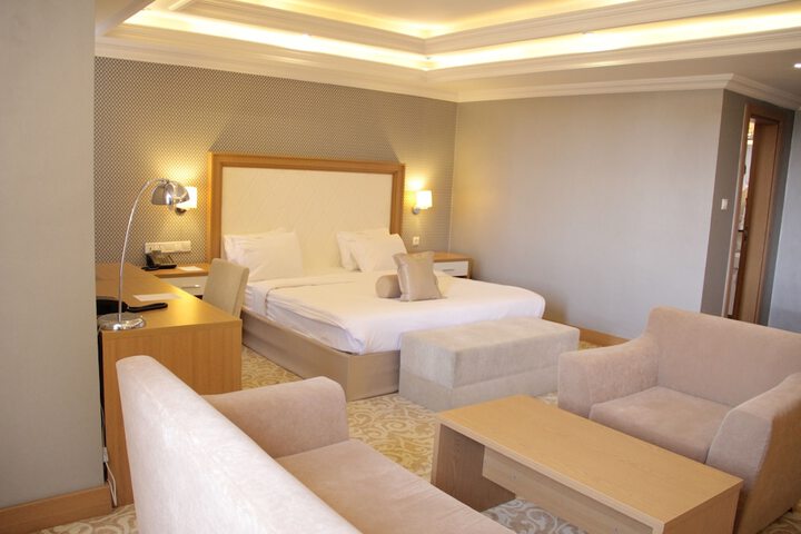 Room 10 of 61