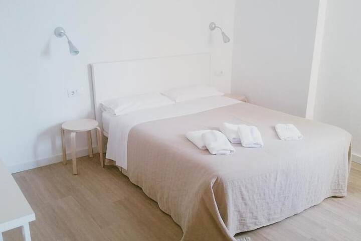 Room 8 of 47