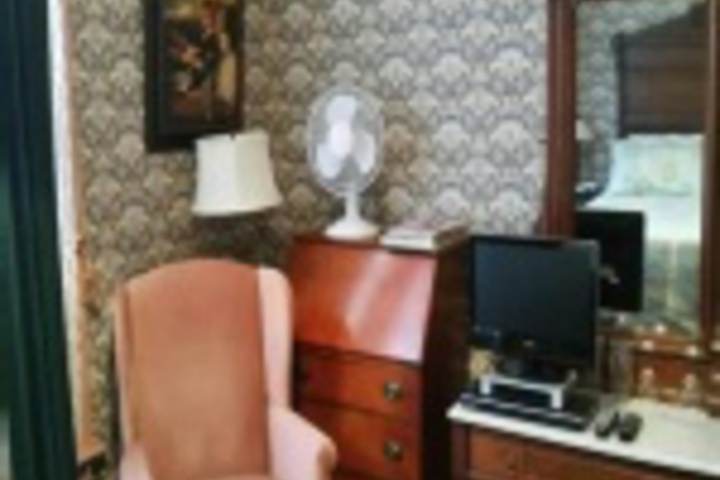 Room 49 of 192