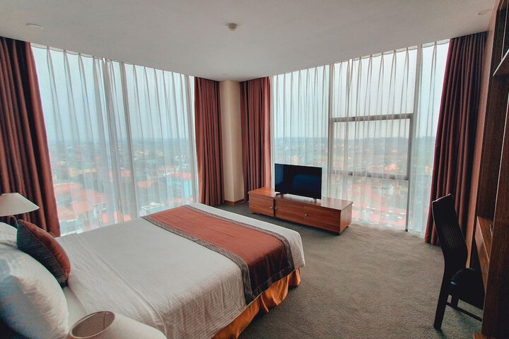 Room 11 of 111