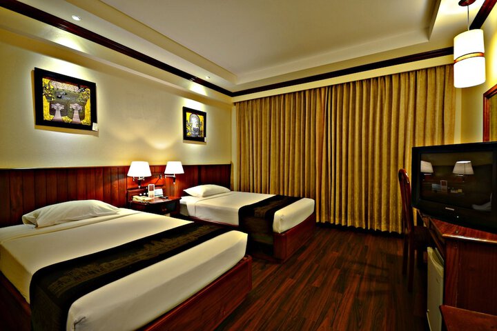 Room 6 of 59