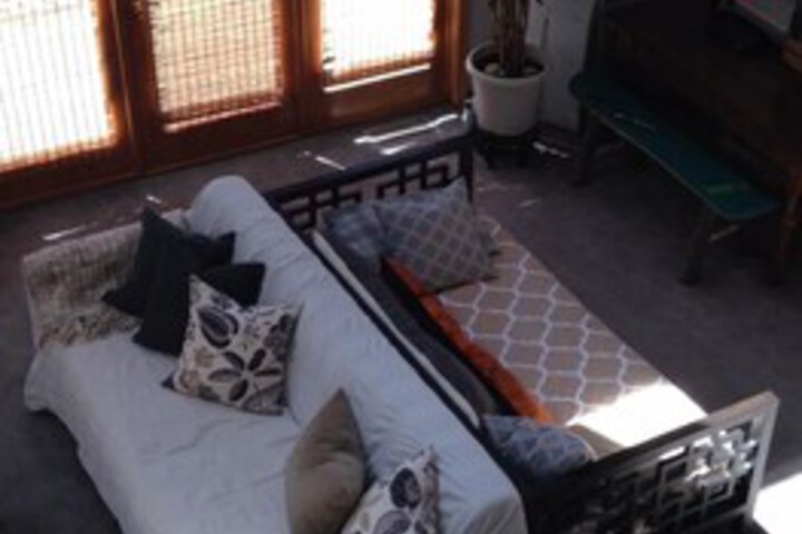 Room 8 of 18