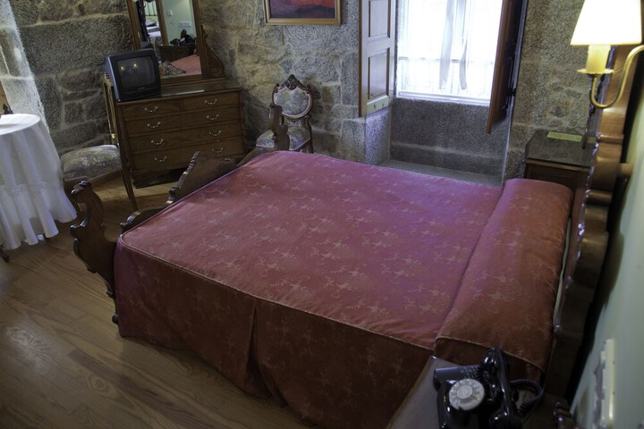 Room 11 of 52