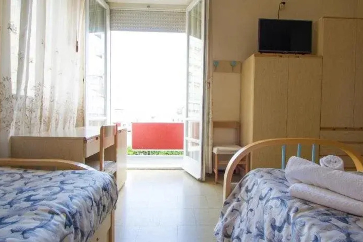 Room 5 of 31