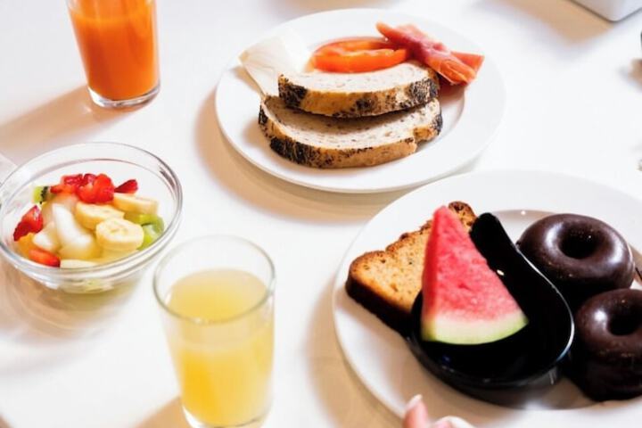 Breakfast/Coffee Service 50 of 71