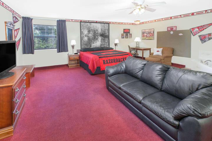 2 Queen Beds (3 of 5)