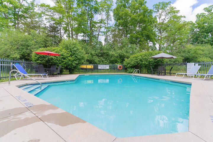 Pool 37 of 92