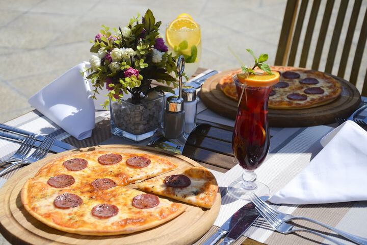 Dining Photos