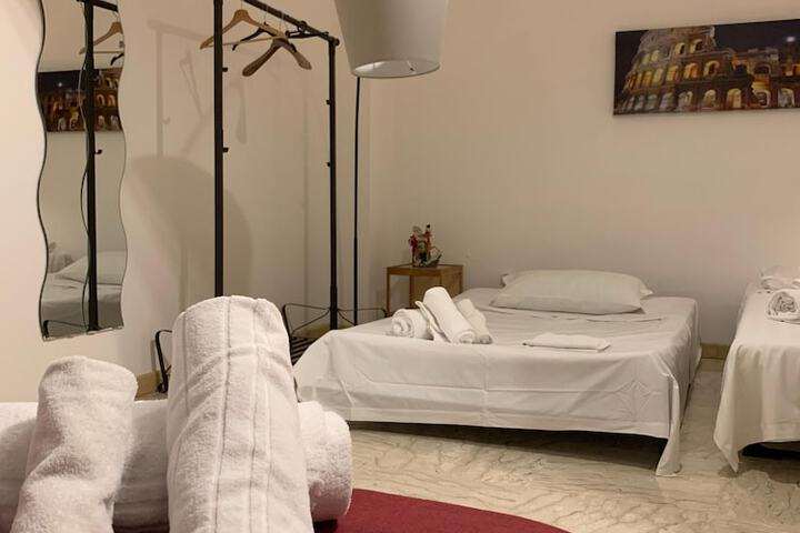 Room 17 of 43