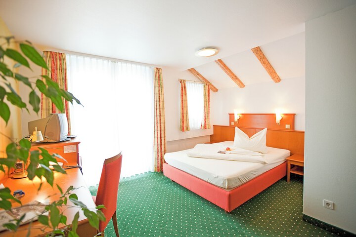 Room 29 of 61