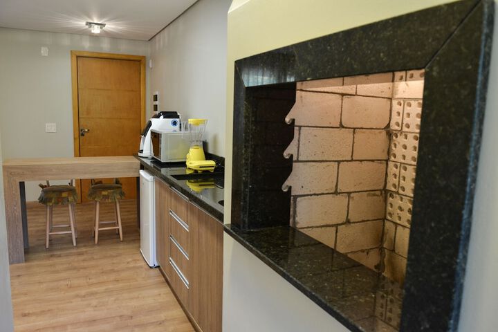 Room 6 of 52