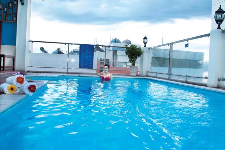 Photo 10