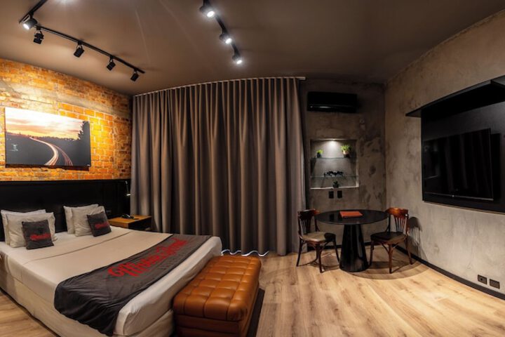 Room 44 of 135