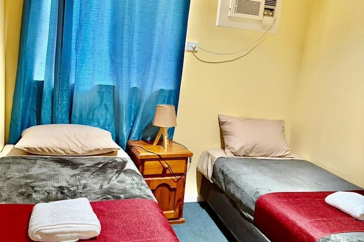 Room 3 of 28