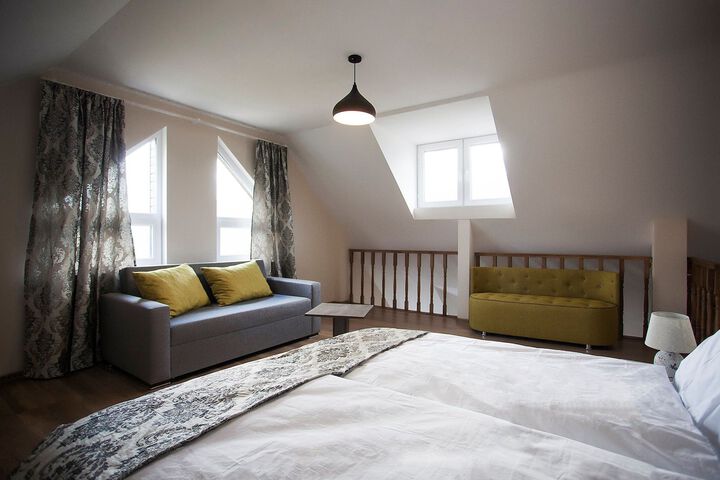 Room 14 of 20