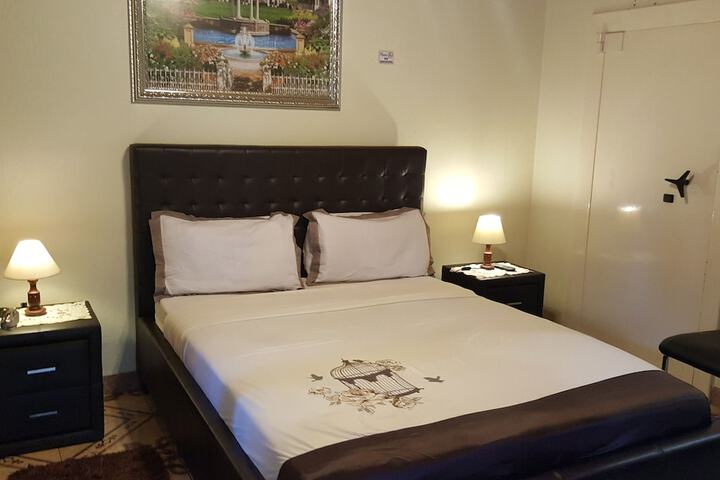 Room 2 of 38