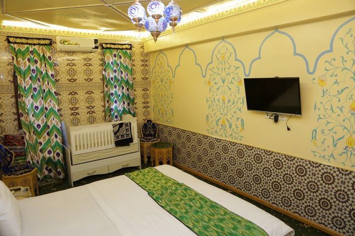 Room 14 of 42