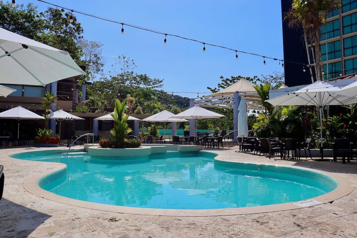 Pool 71 of 230