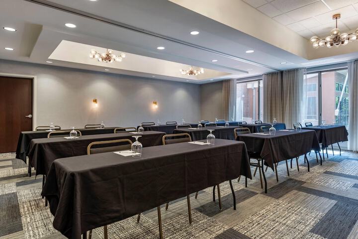 Meeting facility