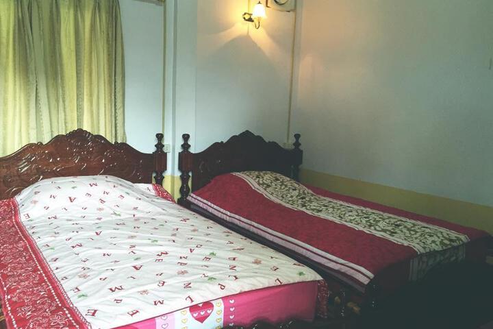 Room 1 of 5