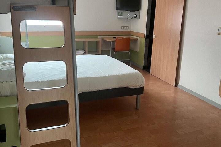 Room 31 of 55
