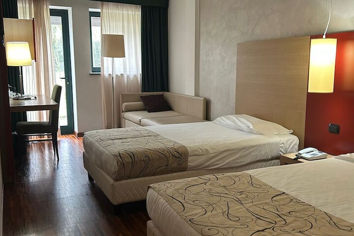 Room 20 of 64