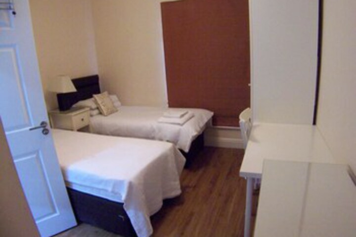 Room 11 of 17