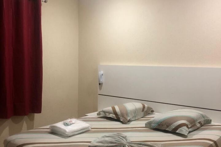 Room 15 of 28