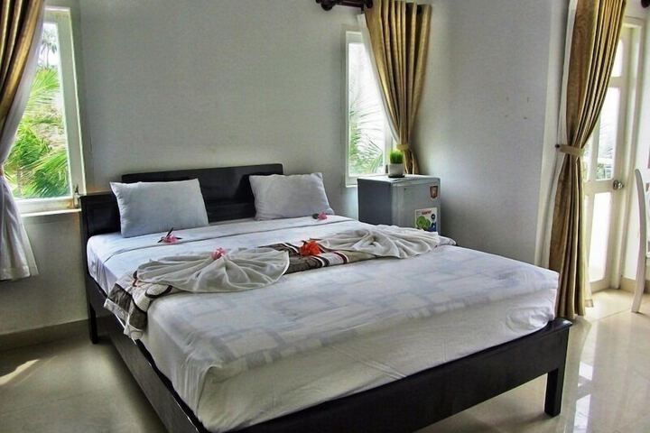 Room 4 of 65