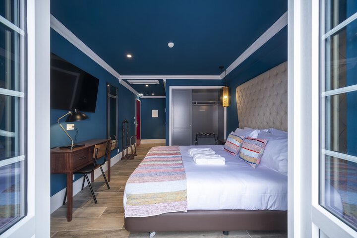 Room 13 of 23