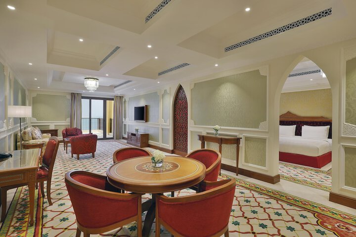 Room 60 of 200