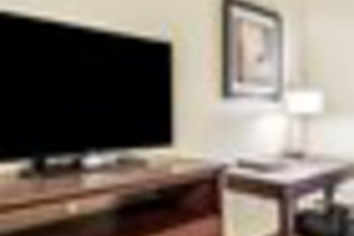 Room 38 of 108