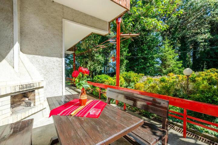 General 33 of 51