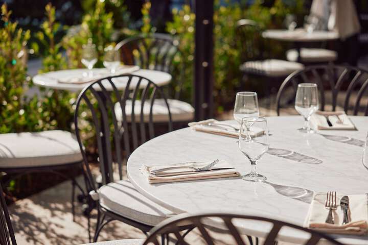 Dining 62 of 84
