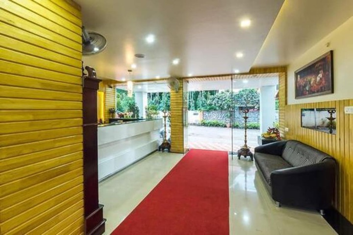 HOTEL OM EXECUTIVE